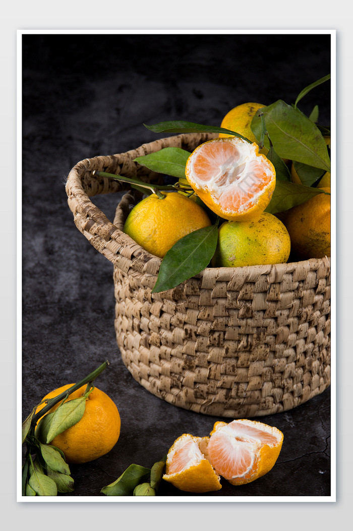 新鲜水果篮装橘子摄影图片图片