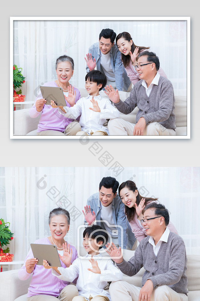 春节新年家庭对着ipad视频通话