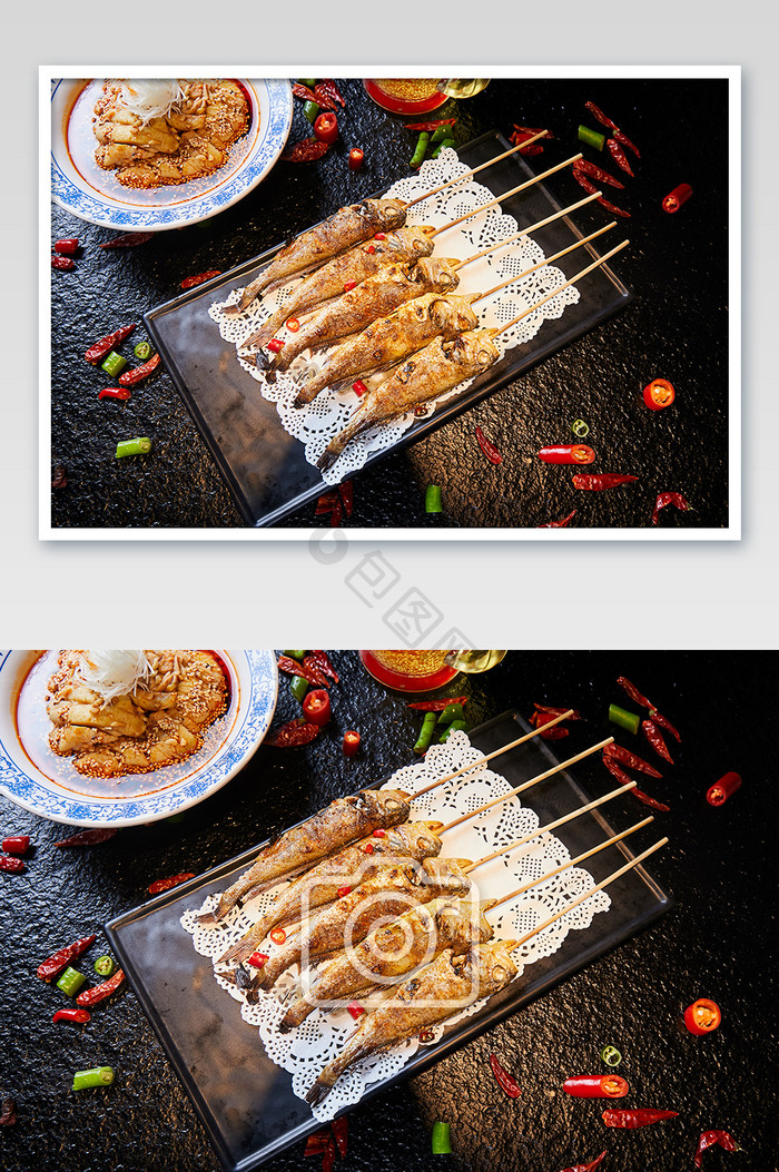 烧烤烤鱼鱼肉辣椒肉类美食摄影图片