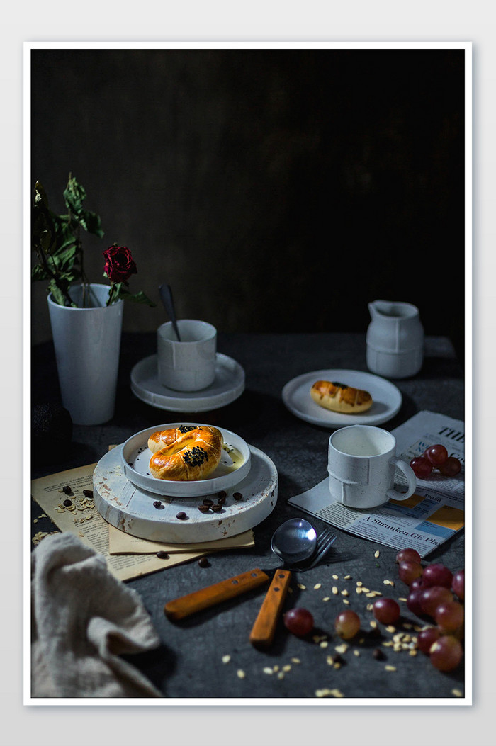 欧式面包牛角包美食摄影图片