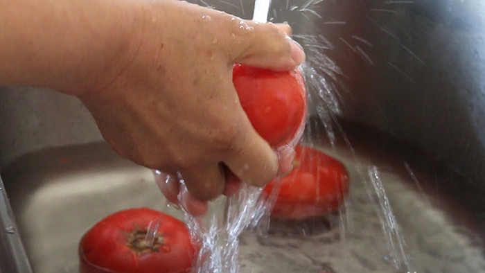 vlog素材美食实拍视频西红柿和面视频