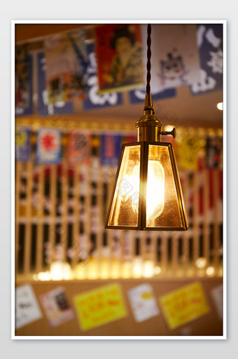 日式吊灯深夜食堂建筑空间摄影图片