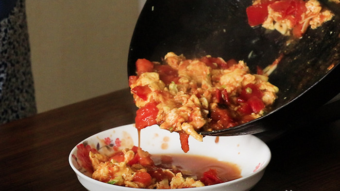 VLOG素材美食家常菜西红柿炒鸡蛋实拍