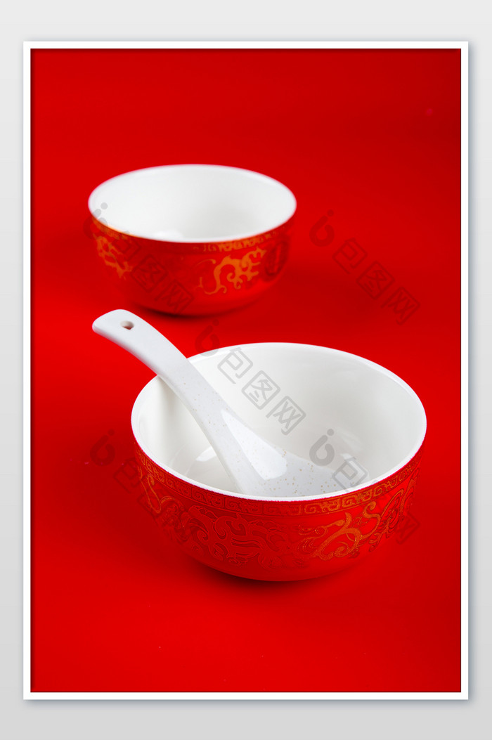 过年喜庆红色饭碗白色汤匙