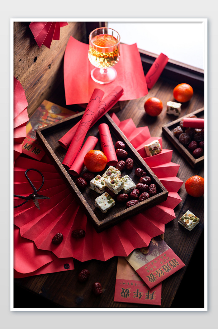 中式春节中国红美食零食摄影图片图片