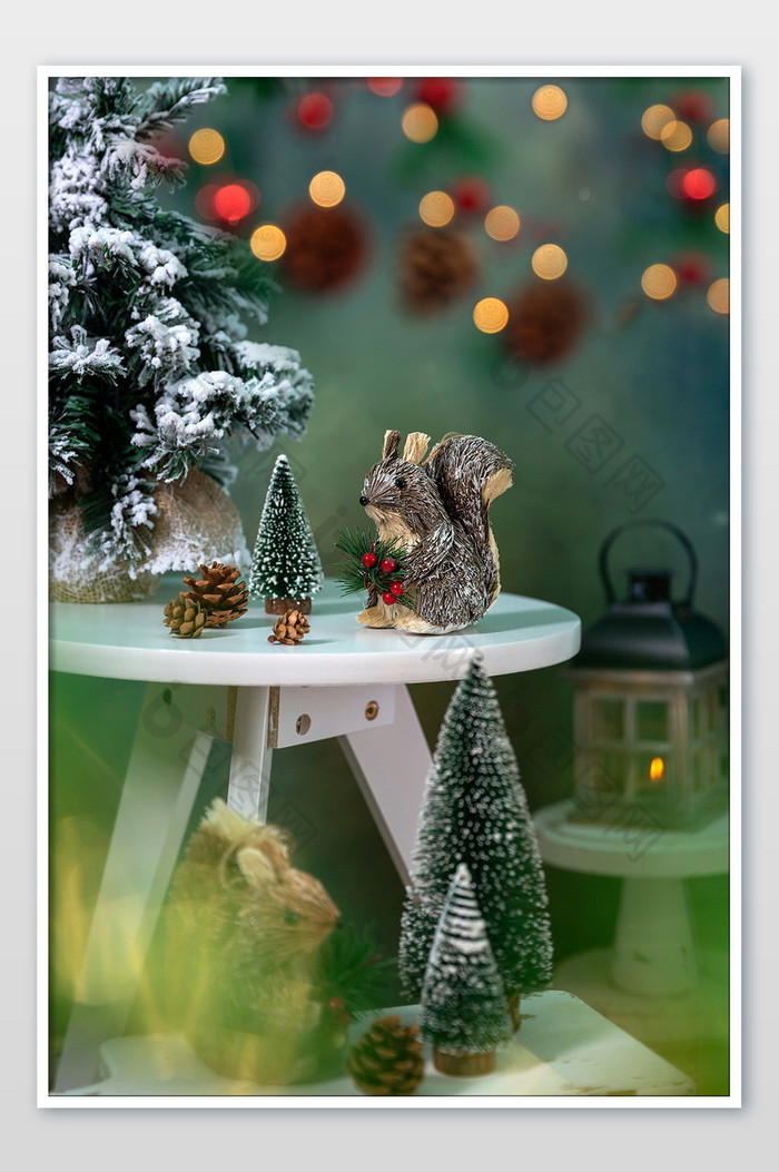 圣诞节海报可爱小松鼠摄影图片