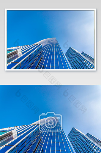 蓝色的大气城市建筑高楼摄影图图片