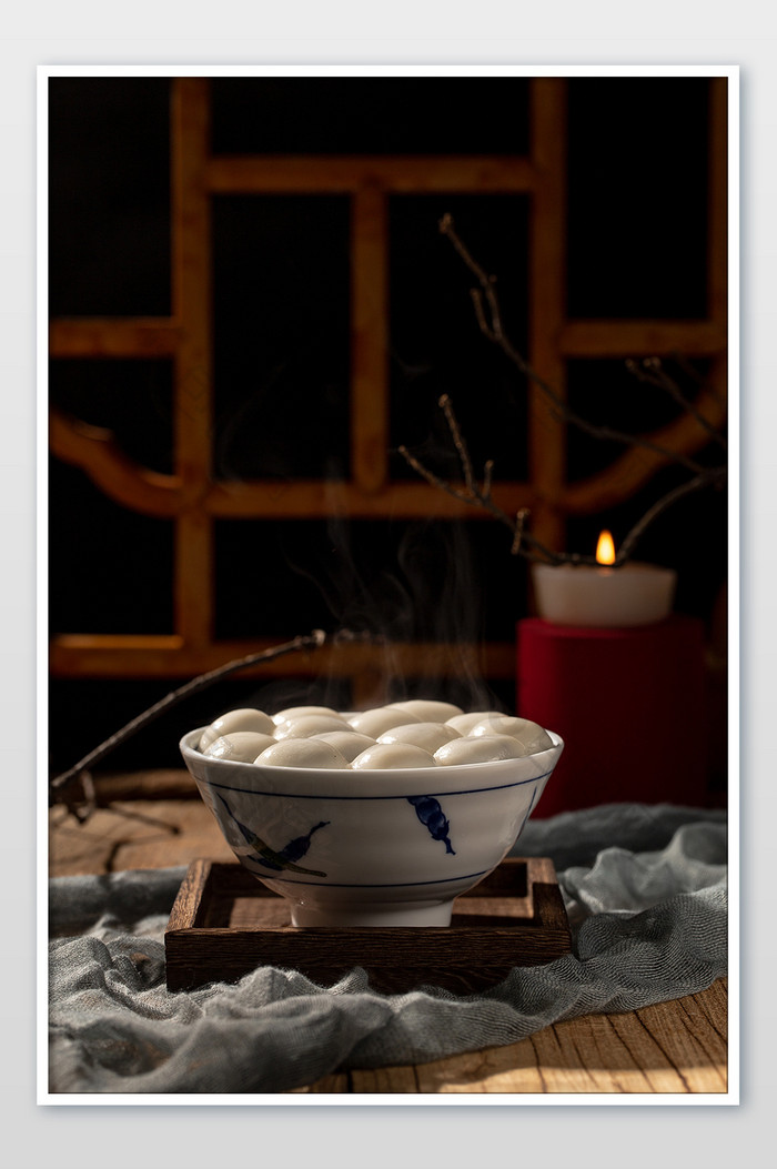 传统中式风满满一碗汤圆摄影图