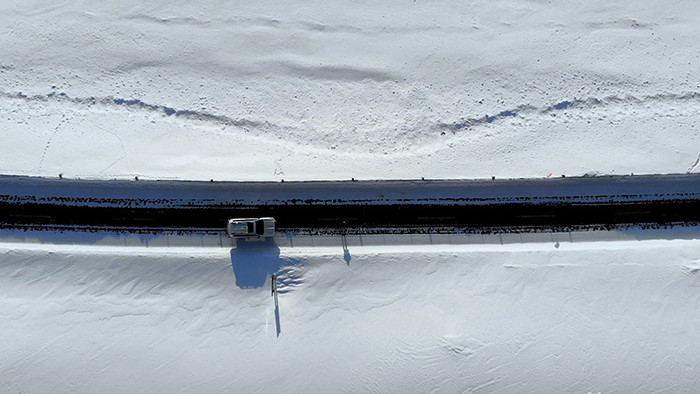 航拍新疆阿勒泰布尔津郊区公路雪地雪景实拍