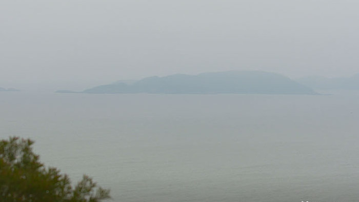 实拍福建连江沿海岸远眺台湾岛视频