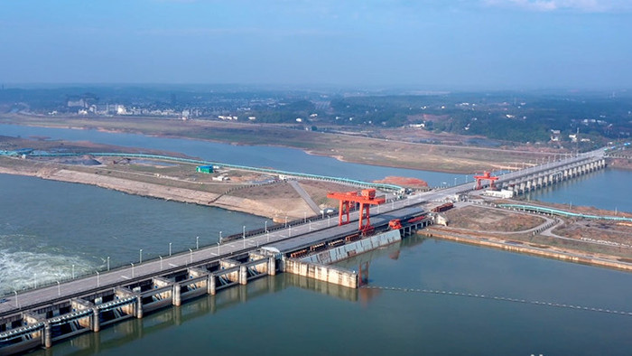 震撼航拍长沙湘江拦河坝大桥水利枢纽工程