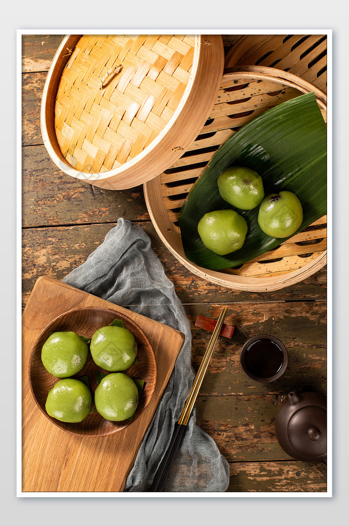 手工传统美食小吃青团摄影图