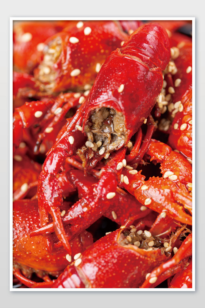 竖版特写拍摄去头部红色小龙虾美味美食图片图片