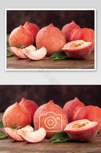 桃子切块切半摄影图片