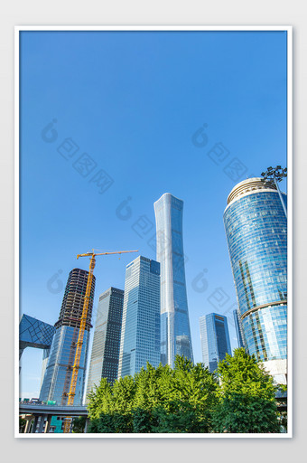 北京国贸繁华商圈高楼摄影图片