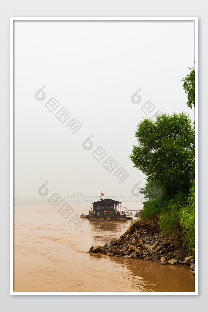 河道防洪救援船摄影图片