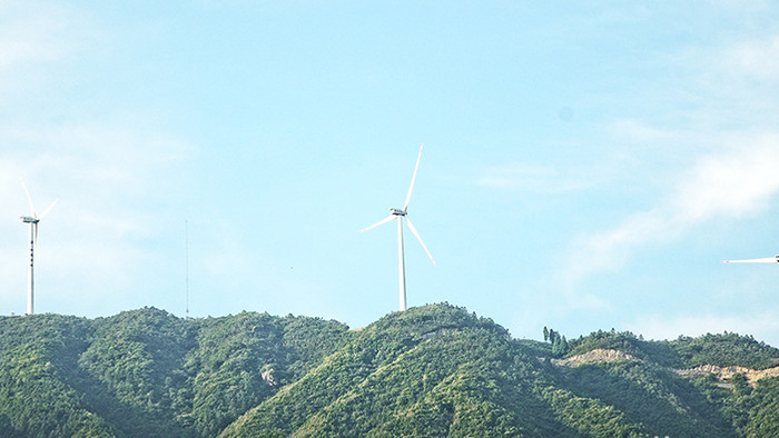 高清实拍清洁能源风力发电4K