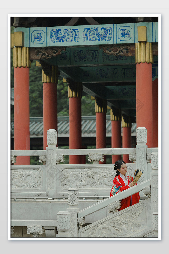 传统风格宫装中国风美女图片图片