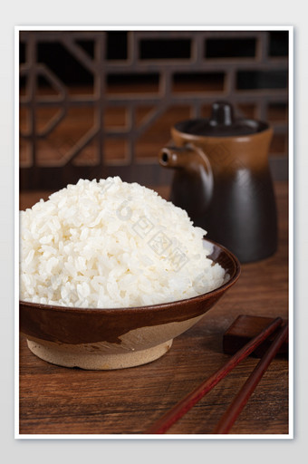 五常大米稻花香米饭图片