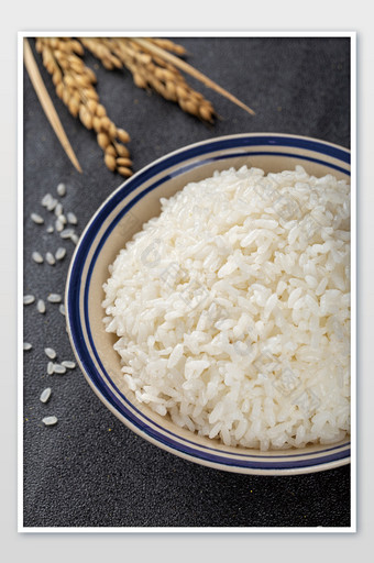 竖版拍摄碗里的白色大米饭粮食素材图片