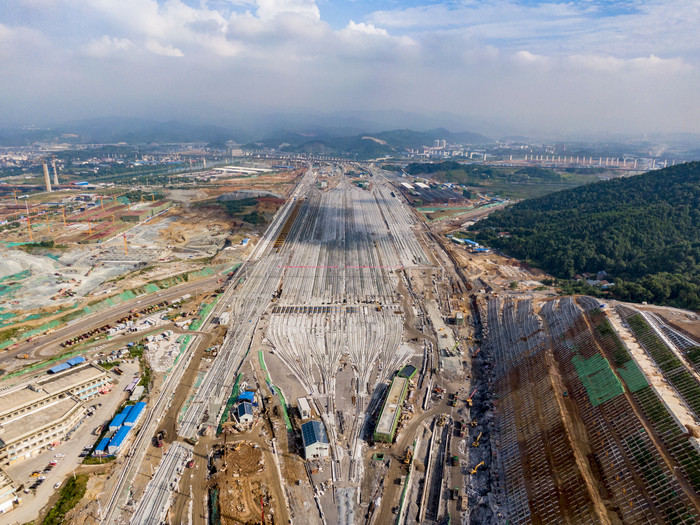 航拍铁路枢纽站施工现场摄影图片