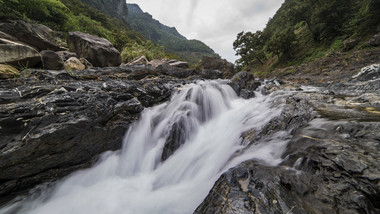 山区山谷瀑布延时摄影