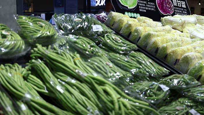 实拍超市里的蔬菜时令蔬菜娃娃菜生菜芹菜
