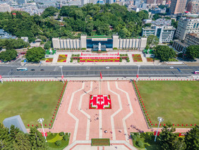 福州地标五一广场福建大剧院的摄影图片