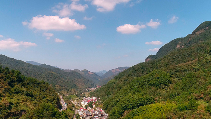 航拍杭州建德山区农村