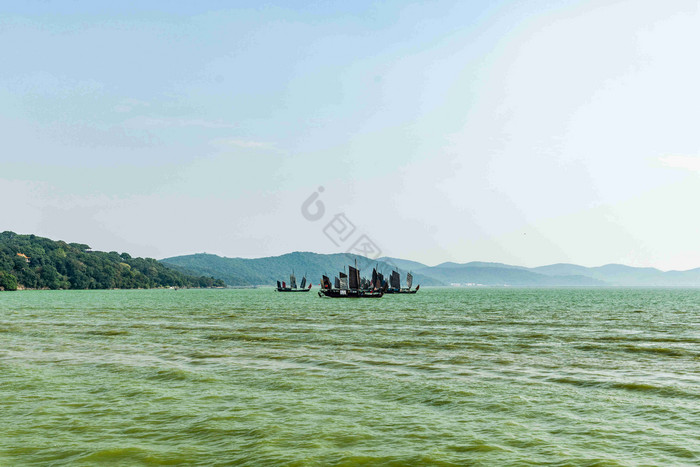 江苏无锡太湖鼋头渚帆船图片