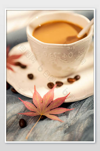 咖啡枫叶秋后深秋十月文艺风格图片