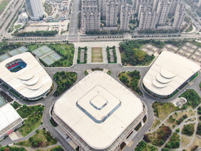 航拍城市奇特会馆建筑摄影图片