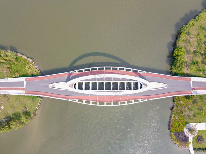 俯拍绍兴迪荡湖跨河大桥摄影图片