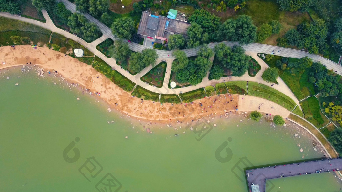 航拍郑州高新区天健湖公园天健湖