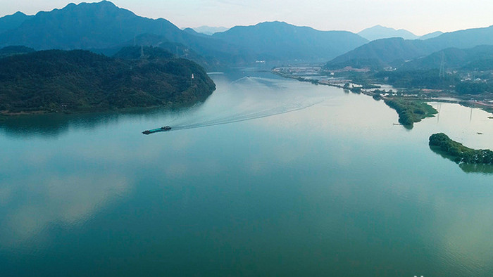 航拍浙江杭州建德富春江