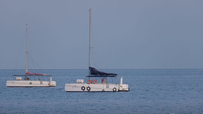 延时拍摄帆船小船大海海面空镜头意境桅杆