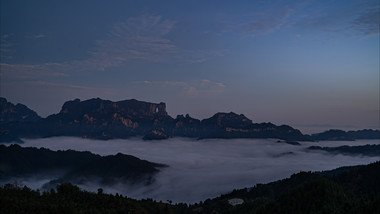 大气张家界天门山天门洞云海延时摄影