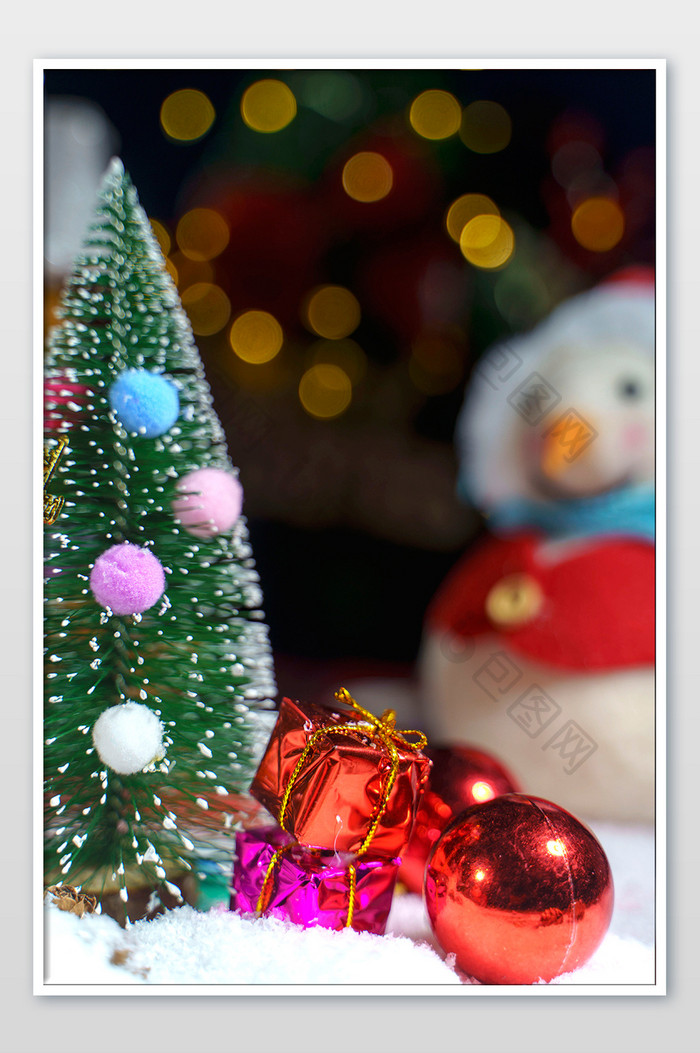 圣诞节场景用树的礼物摄影
