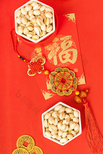 坚果开心果新年春节吉祥海报