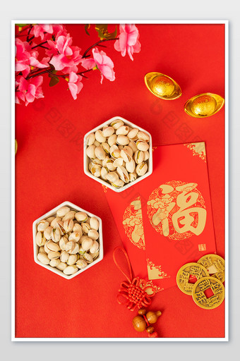 新年春节新春坚果红包桃花背景图片