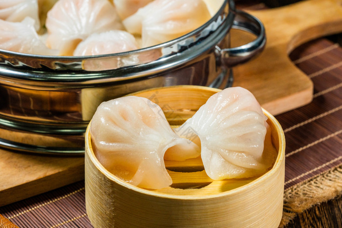 中餐美食虾饺摄影图图片
