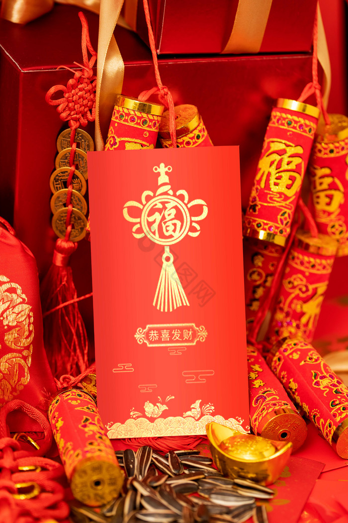 新年春节桌面上的红包图片