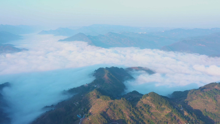 4K航拍宏伟大气山脉云海云雾壮观实拍视频