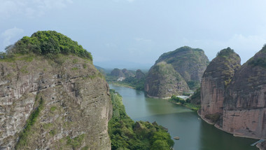 震撼无人机航拍龙虎山5A风景区