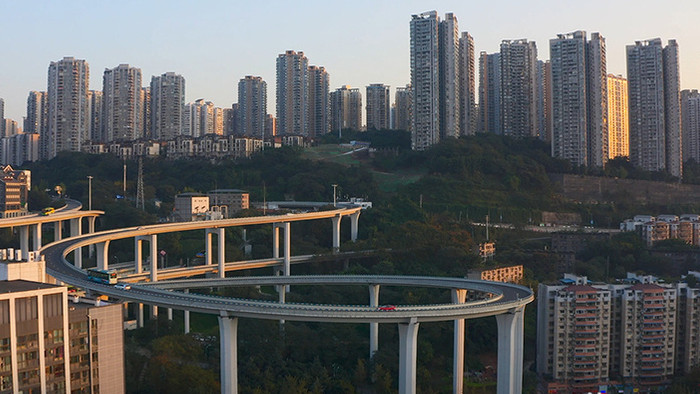 航拍车辆在苏家坝立交高空盘旋行车