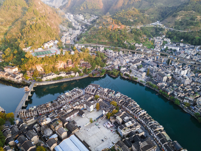 航拍贵州镇远古镇全景片