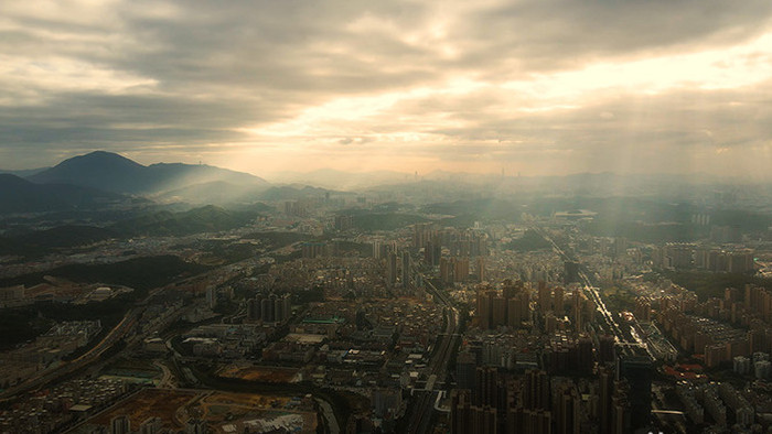 深圳城市早晨朦胧光线