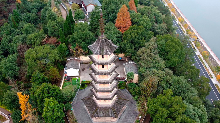 航拍浙江省杭州市南宋南屏塔