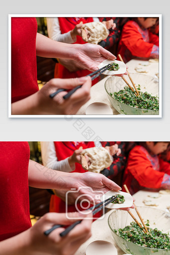 新年包饺子侧面摄影图片