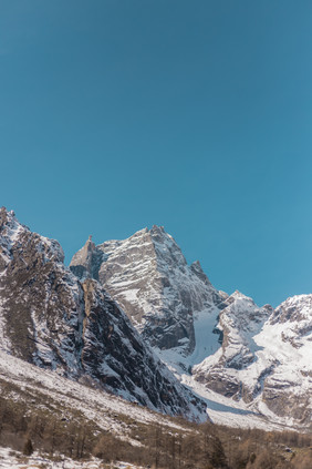 大气四川甘孜雪景雪山摄影图片